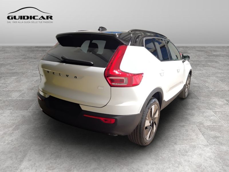 GuidiCar - VOLVO XC40 1 XC40 single motor extend.range Core rwd Nuovo