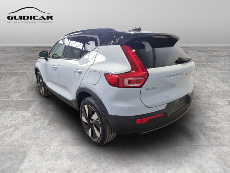 GuidiCar - VOLVO XC40 1 XC40 single motor extend.range Core rwd Nuovo