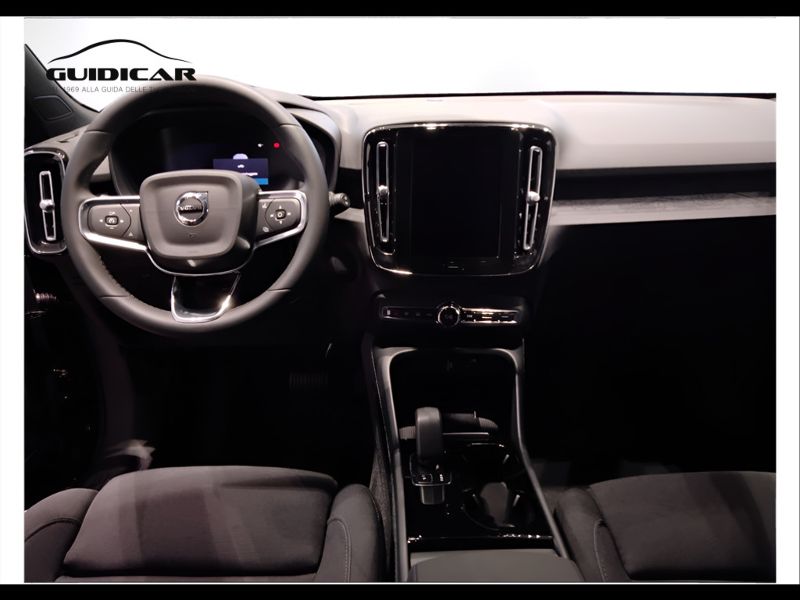 GuidiCar - VOLVO XC40 1 XC40 single motor extend.range Core rwd Nuovo