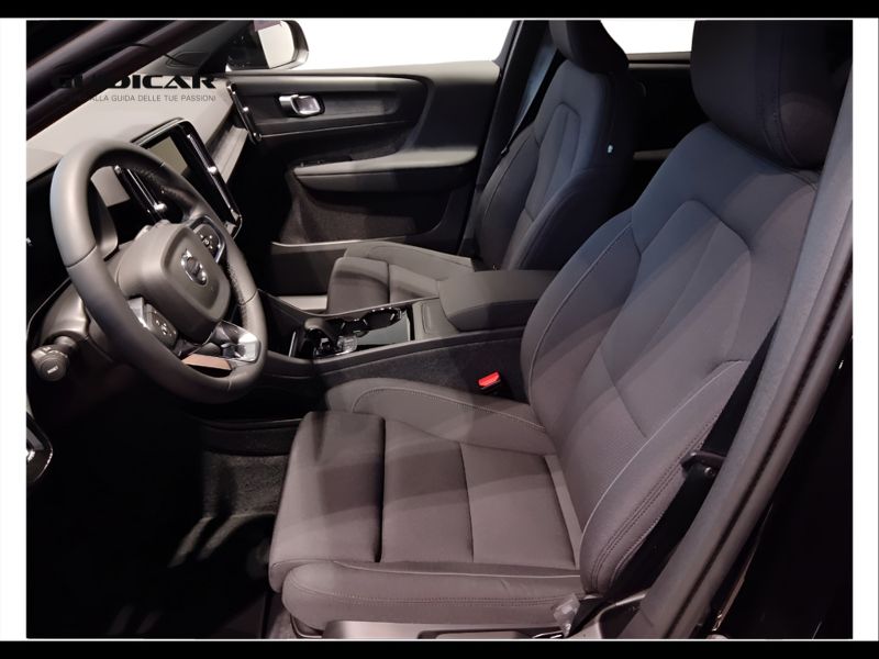 GuidiCar - VOLVO XC40 1 XC40 single motor extend.range Core rwd Nuovo