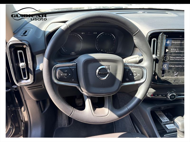 GuidiCar - VOLVO XC40 2021 XC40 1.5 t2 Momentum Core my21 Usato