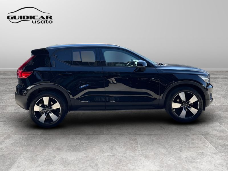 GuidiCar - VOLVO XC40 2021 XC40 1.5 t2 Momentum Core my21 Usato