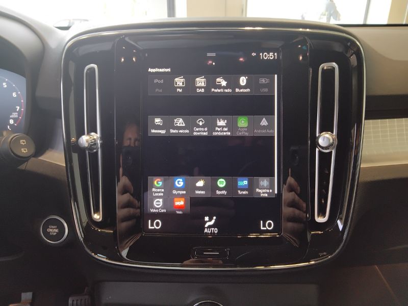 GuidiCar - VOLVO XC40 2021 XC40 1.5 t2 Momentum my21 Usato