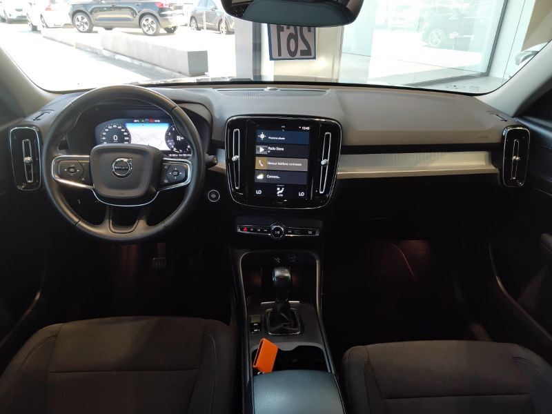 GuidiCar - VOLVO XC40 2021 XC40 1.5 t2 Momentum my21 Usato