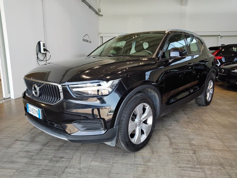 GuidiCar - VOLVO XC40 2021 XC40 1.5 t2 Momentum my21 Usato