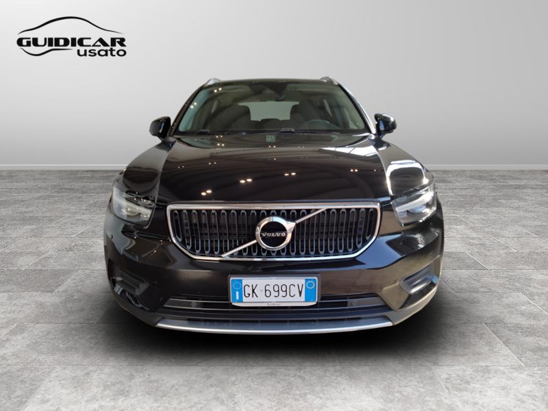 GuidiCar - VOLVO XC40 2022 XC40 1.5 t2 Momentum my21 Usato