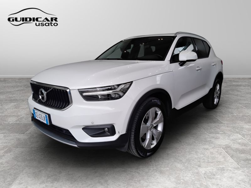 GuidiCar - VOLVO XC40 2021 XC40 1.5 t2 Momentum Pro my21 Usato