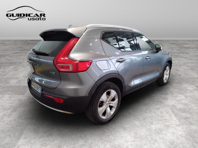 GuidiCar - VOLVO XC40 2018 XC40 1.5 T3 Momentum 156cv Usato