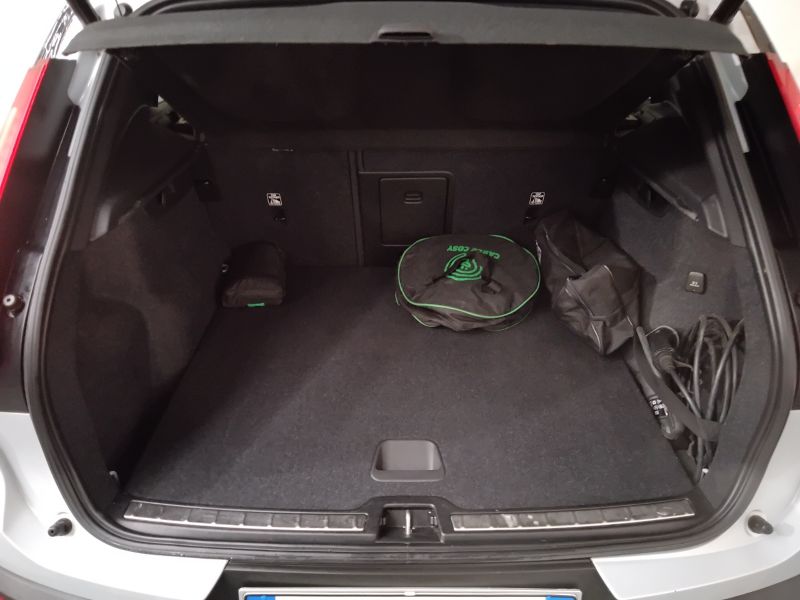 GuidiCar - VOLVO XC40 2020 XC40 1.5 T5 plug-in-hybrid R-design auto my21 Usato