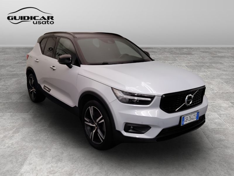 GuidiCar - VOLVO XC40 2020 XC40 1.5 T5 plug-in-hybrid R-design auto my21 Usato
