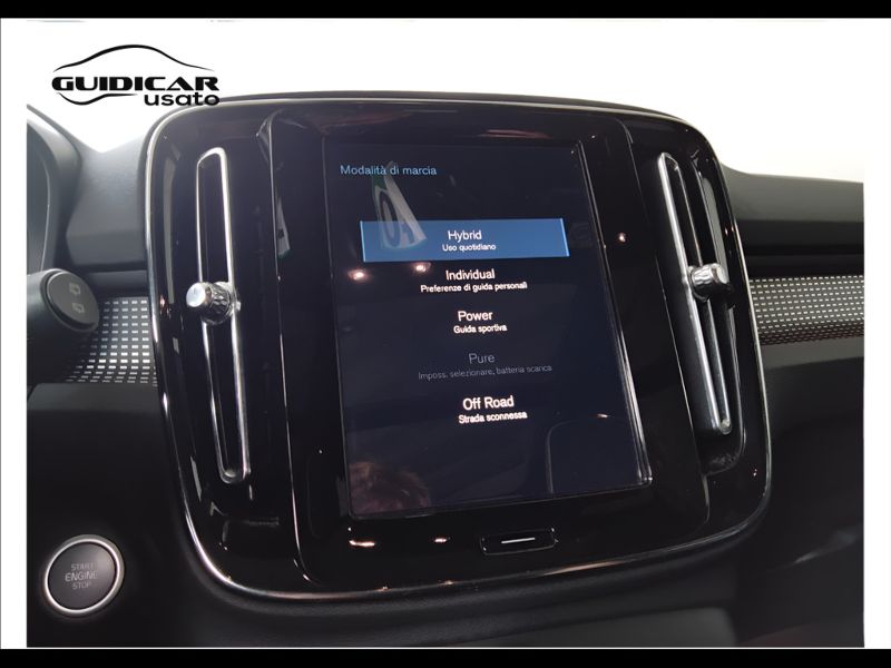 GuidiCar - VOLVO XC40 2020 XC40 1.5 T5 plug-in-hybrid R-design auto my21 Usato