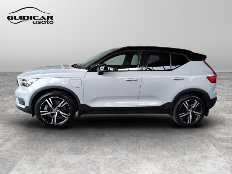 GuidiCar - VOLVO XC40 2020 XC40 1.5 T5 plug-in-hybrid R-design auto my21 Usato