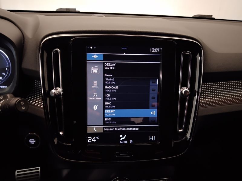 GuidiCar - VOLVO XC40 2020 XC40 1.5 T5 plug-in-hybrid R-design auto my21 Usato
