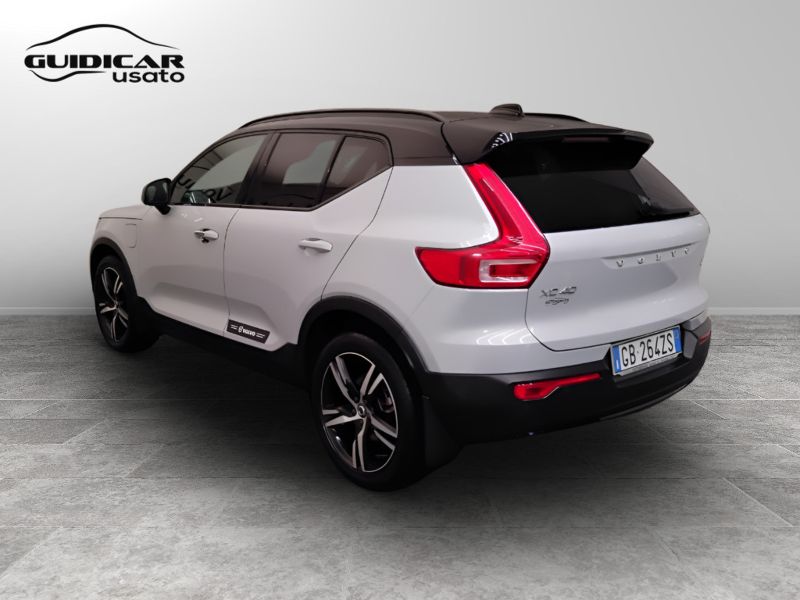 GuidiCar - VOLVO XC40 2020 XC40 1.5 T5 plug-in-hybrid R-design auto my21 Usato