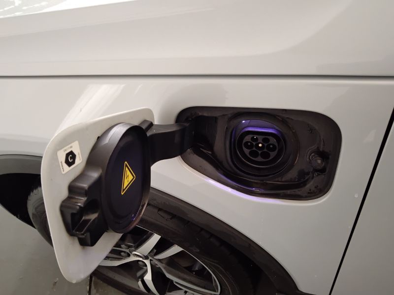 GuidiCar - VOLVO XC40 2020 XC40 1.5 T5 plug-in-hybrid R-design auto my21 Usato