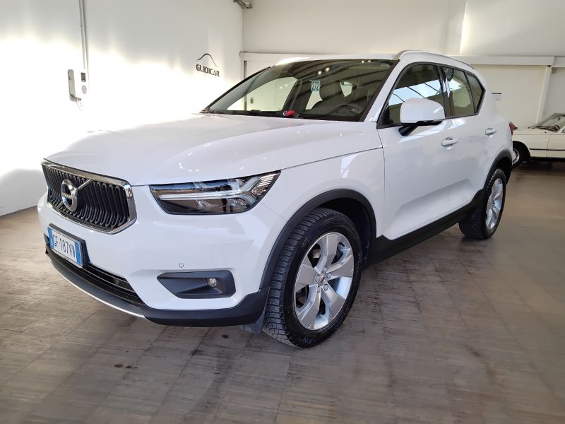 GuidiCar - VOLVO XC40 2020 XC40 2.0 d3 Momentum Pro auto my21 Usato