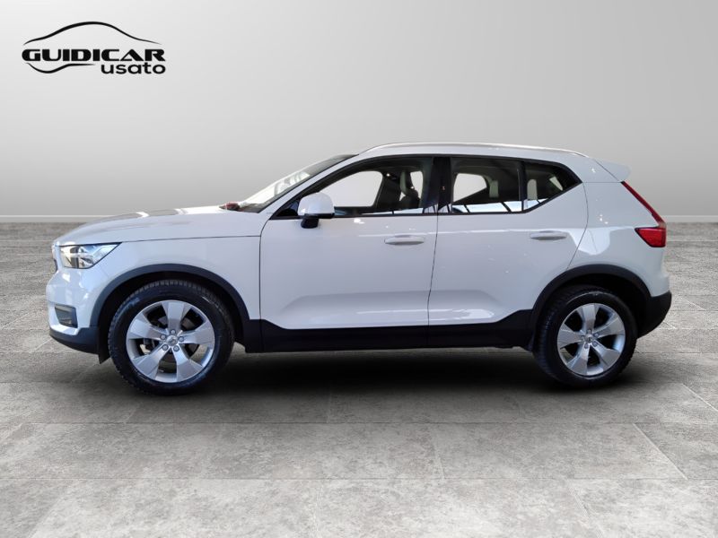 GuidiCar - VOLVO XC40 2020 XC40 2.0 d3 Momentum Pro auto my21 Usato