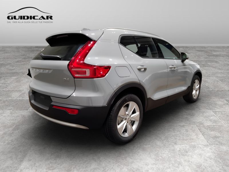 GuidiCar - VOLVO XC40 1 XC40 Core B4 AUT Nuovo