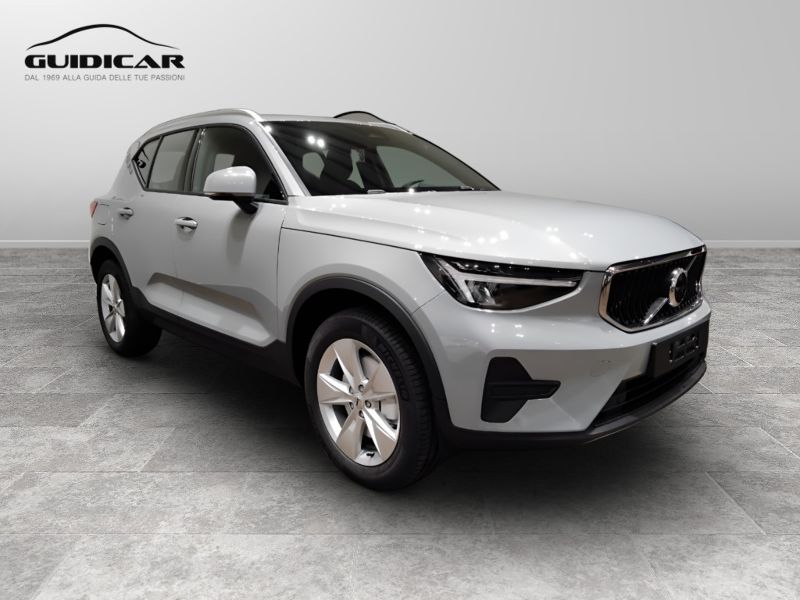 GuidiCar - VOLVO XC40 1 XC40 Core B4 AUT Nuovo