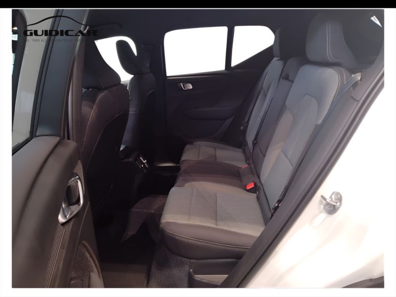 GuidiCar - VOLVO XC40 1 XC40 PLUS DARK B3 AUT Nuovo