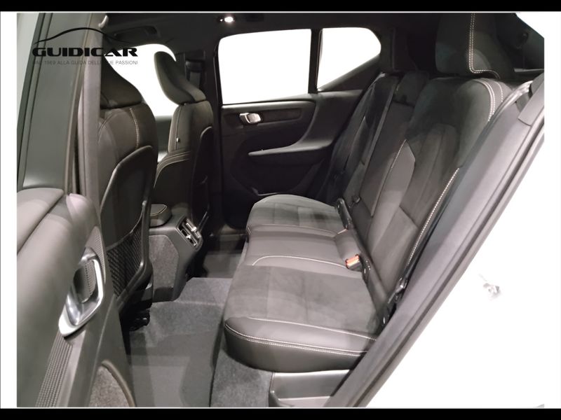 GuidiCar - VOLVO XC40 1 XC40 ULTIMATE DARK B3 AUT Nuovo