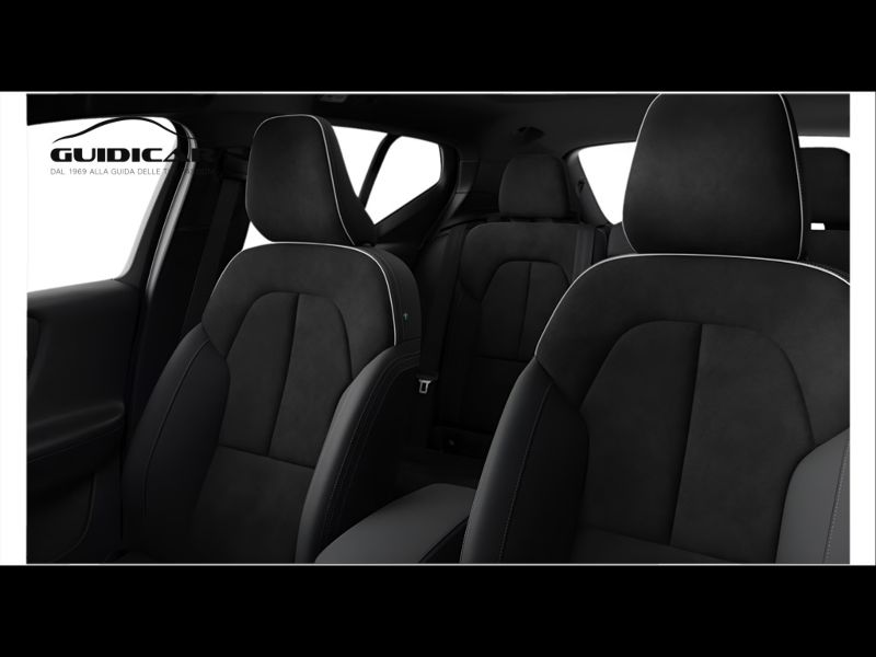 GuidiCar - VOLVO XC40 1 XC40 ULTIMATE DARK B3 AUT Nuovo