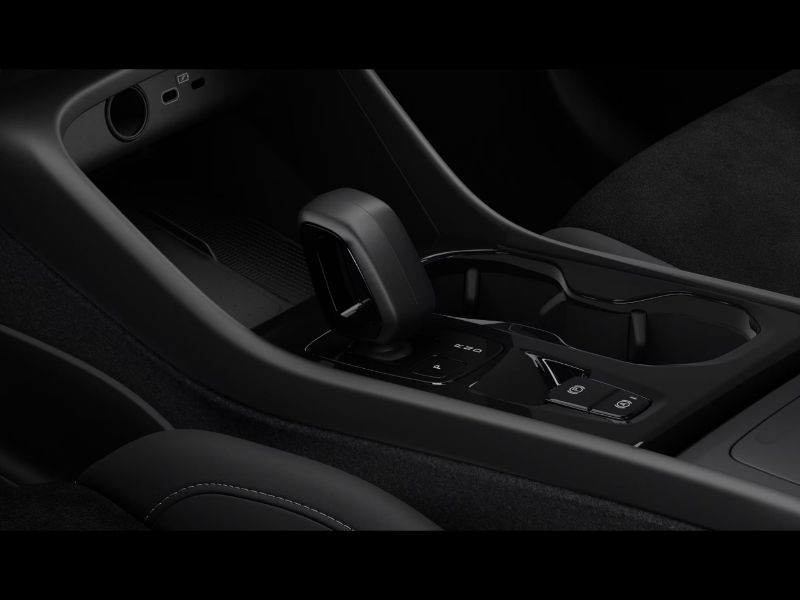 GuidiCar - VOLVO XC40 1 XC40 ULTIMATE DARK B3 AUT Nuovo