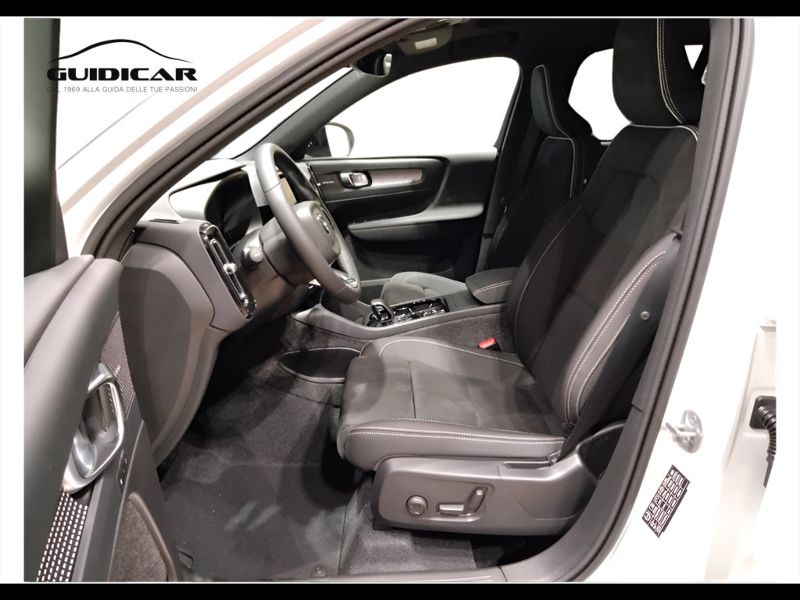 GuidiCar - VOLVO XC40 1 XC40 ULTIMATE DARK B3 AUT Nuovo