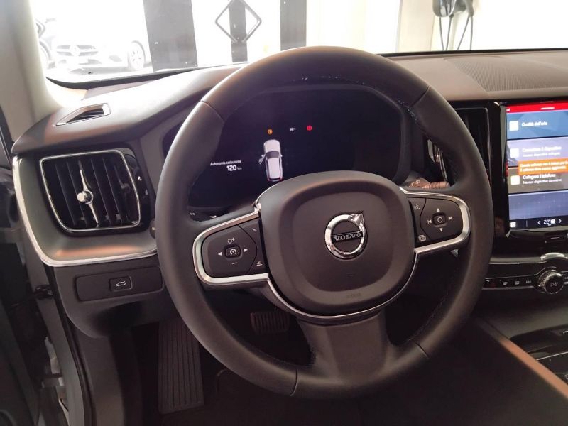 GuidiCar - VOLVO XC60 2024 XC60 2.0 b4 Core auto Aziendale