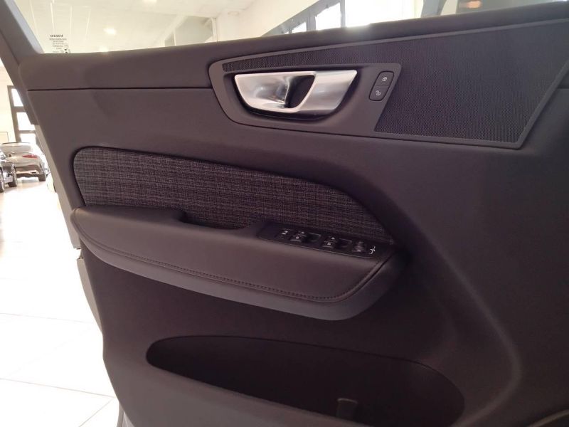GuidiCar - VOLVO XC60 2024 XC60 2.0 b4 Core auto Aziendale