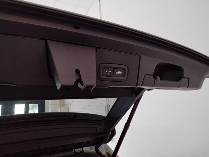 GuidiCar - VOLVO XC60 2024 XC60 2.0 b4 Core auto Aziendale