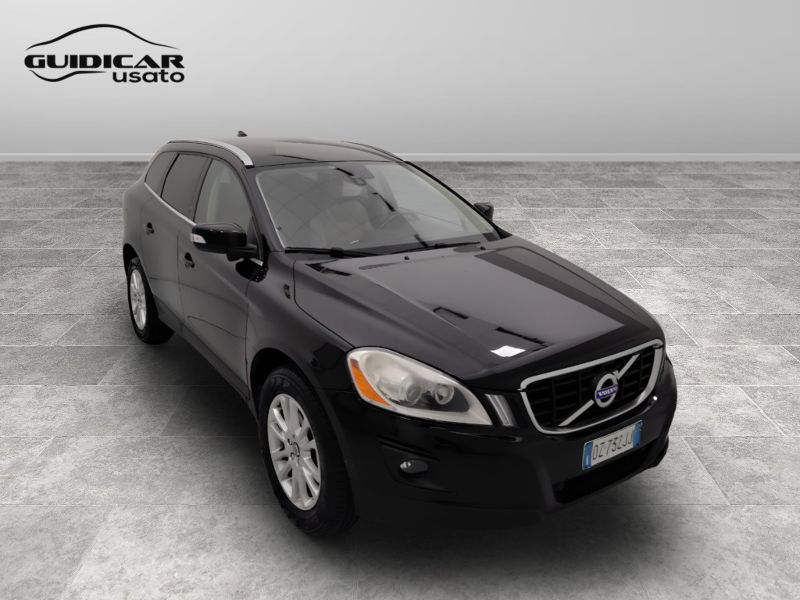 GuidiCar - VOLVO XC60 2009 XC60 2.4 D5 Momentum awd 205cv auto Usato