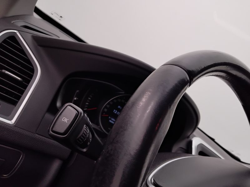 GuidiCar - VOLVO XC60 2014 XC60 2.4 D4 Momentum awd 181cv geartronic Usato