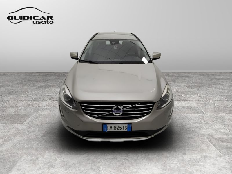 GuidiCar - VOLVO XC60 2014 XC60 2.4 D4 Momentum awd 181cv geartronic Usato
