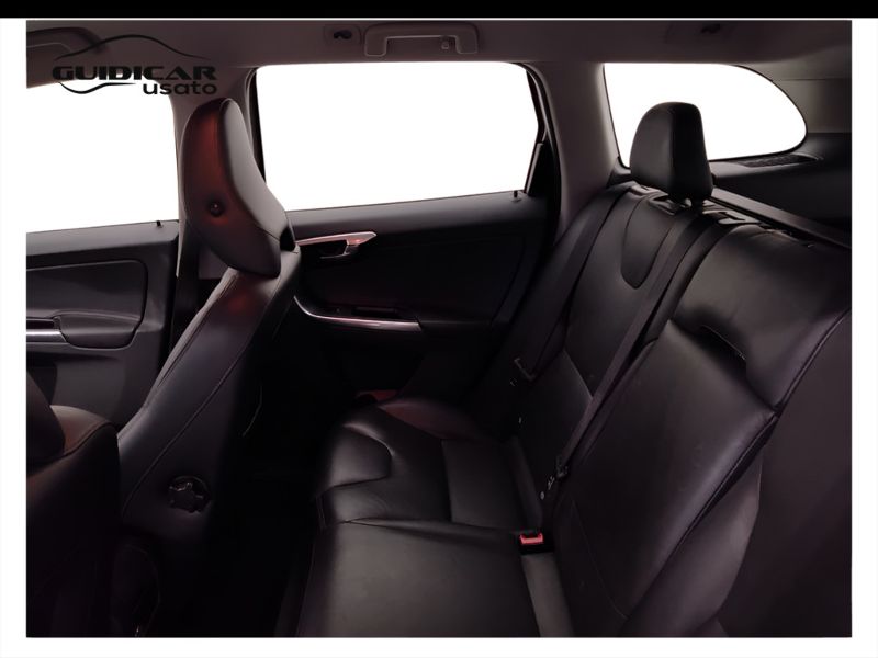 GuidiCar - VOLVO XC60 2014 XC60 2.4 D4 Momentum awd 181cv geartronic Usato