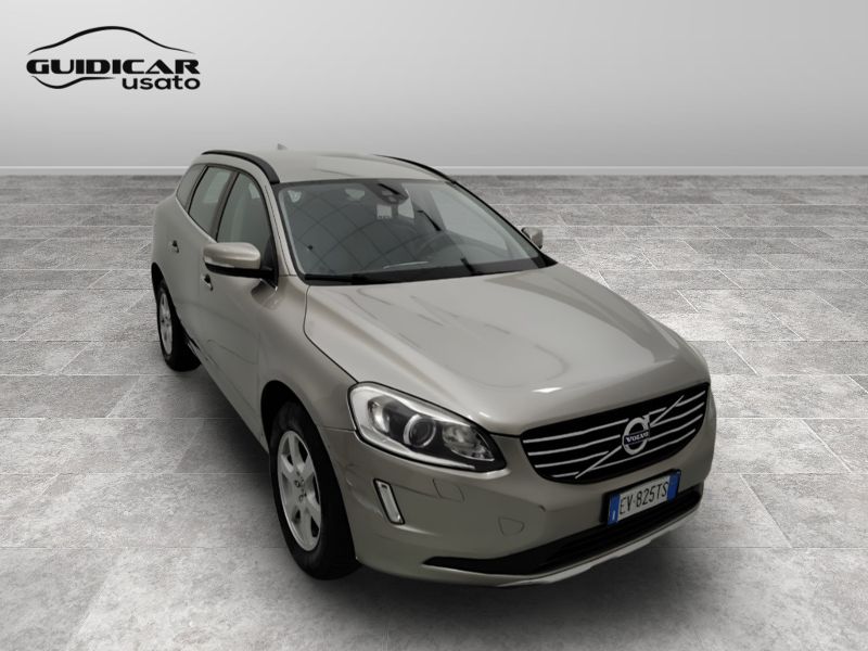 GuidiCar - VOLVO XC60 2014 XC60 2.4 D4 Momentum awd 181cv geartronic Usato