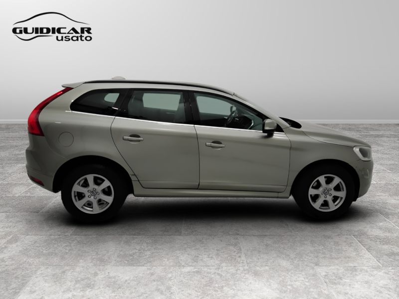GuidiCar - VOLVO XC60 2014 XC60 2.4 D4 Momentum awd 181cv geartronic Usato