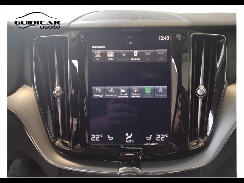 GuidiCar - VOLVO XC60 2021 XC60 2.0 B4 Momentum auto Usato