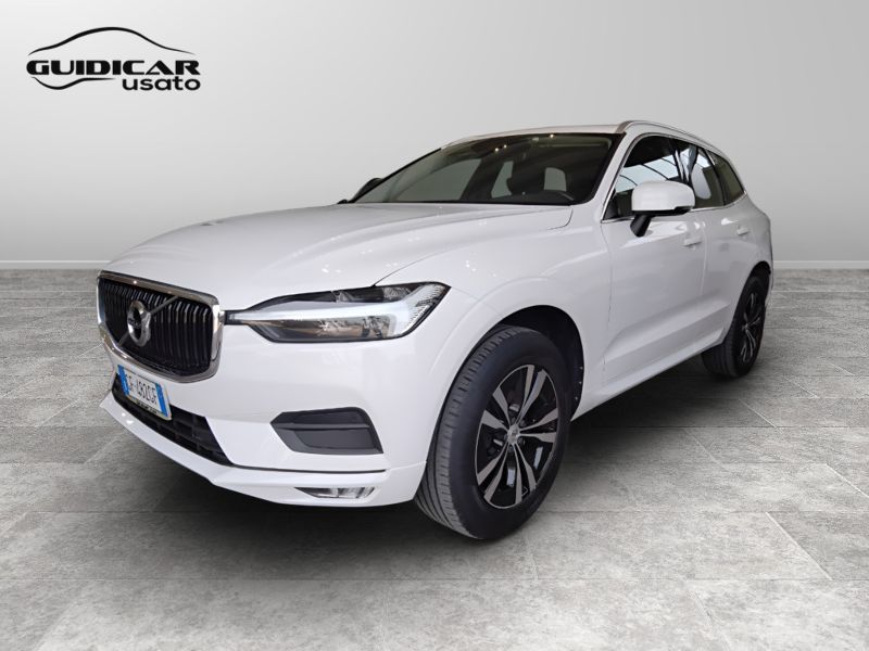 GuidiCar - VOLVO XC60 2021 XC60 2.0 B4 Momentum auto Usato
