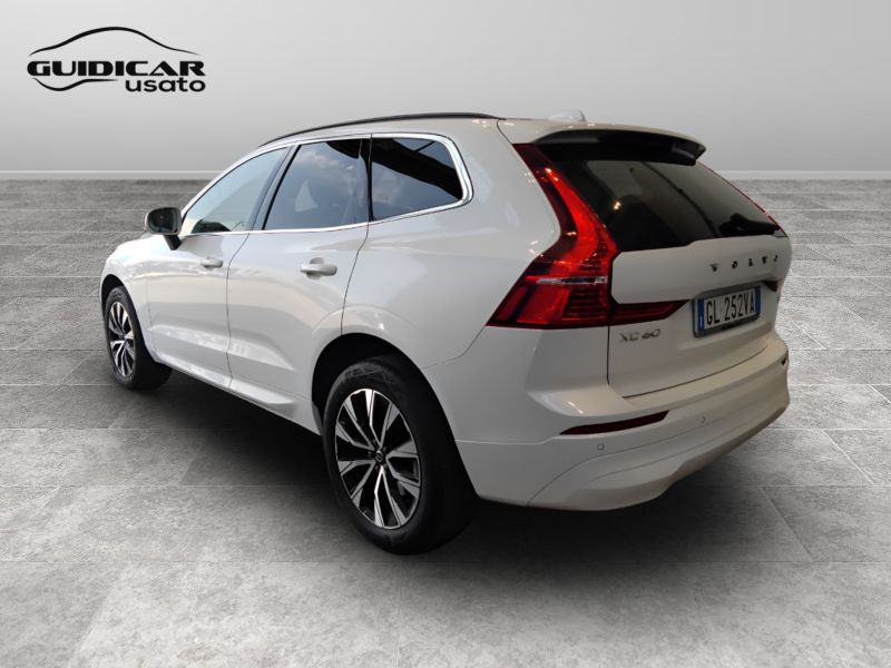 GuidiCar - VOLVO XC60 2022 XC60 2.0 b4 Core awd auto Usato