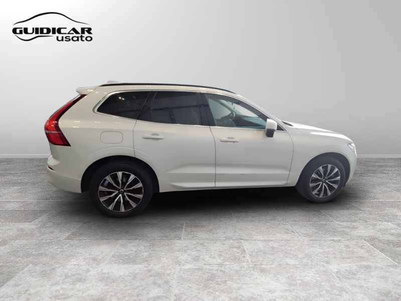 GuidiCar - VOLVO XC60 2022 XC60 2.0 b4 Core awd auto Usato