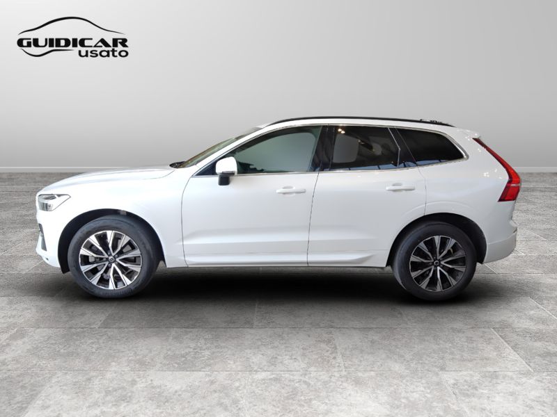 GuidiCar - VOLVO XC60 2022 XC60 2.0 b4 Core awd auto Usato