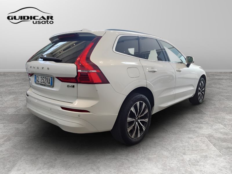 GuidiCar - VOLVO XC60 2022 XC60 2.0 b4 Core awd auto Usato