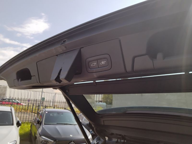 GuidiCar - VOLVO XC60 2022 XC60 2.0 B4 Momentum awd auto Usato