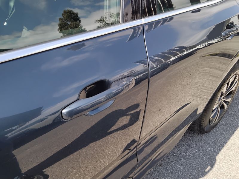 GuidiCar - VOLVO XC60 2022 XC60 2.0 B4 Momentum awd auto Usato