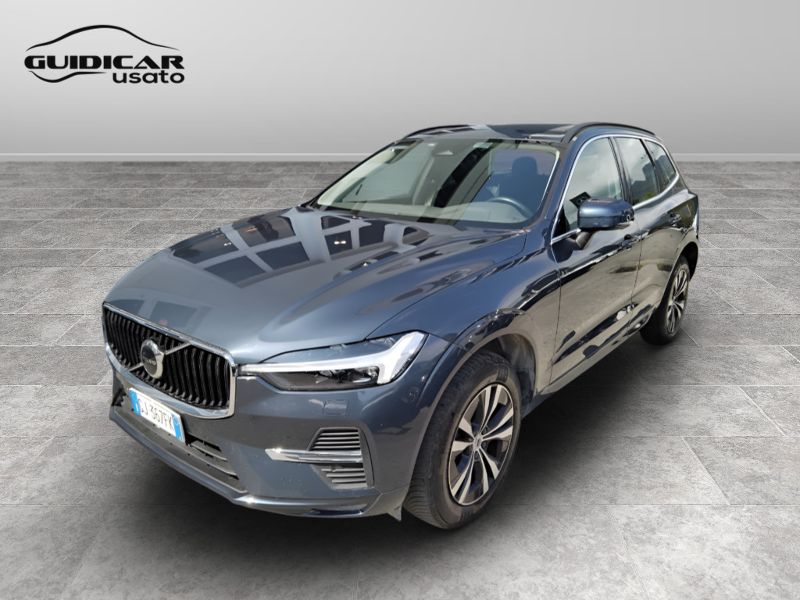 GuidiCar - VOLVO XC60 2022 XC60 2.0 B4 Momentum awd auto Usato
