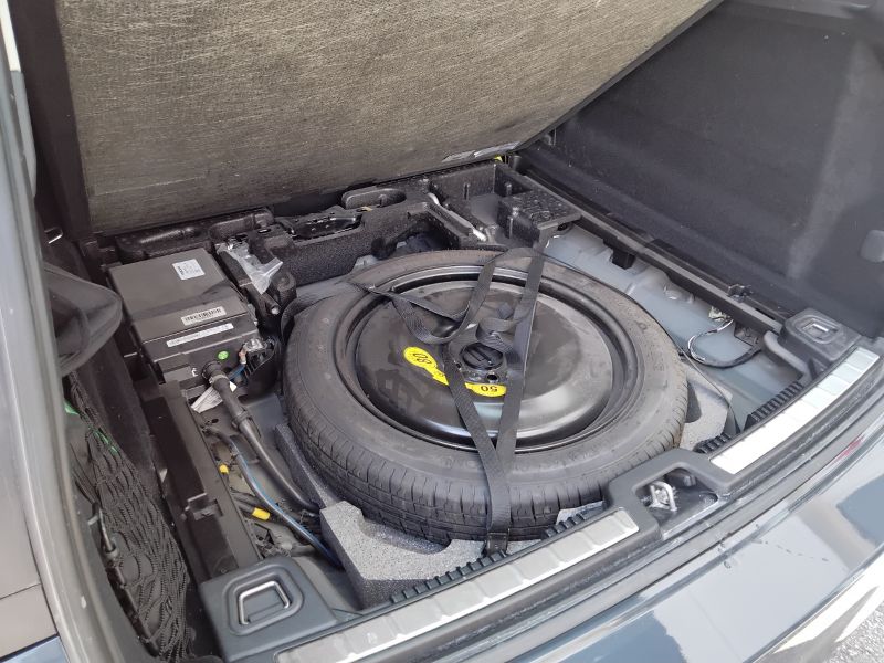 GuidiCar - VOLVO XC60 2022 XC60 2.0 B4 Momentum awd auto Usato