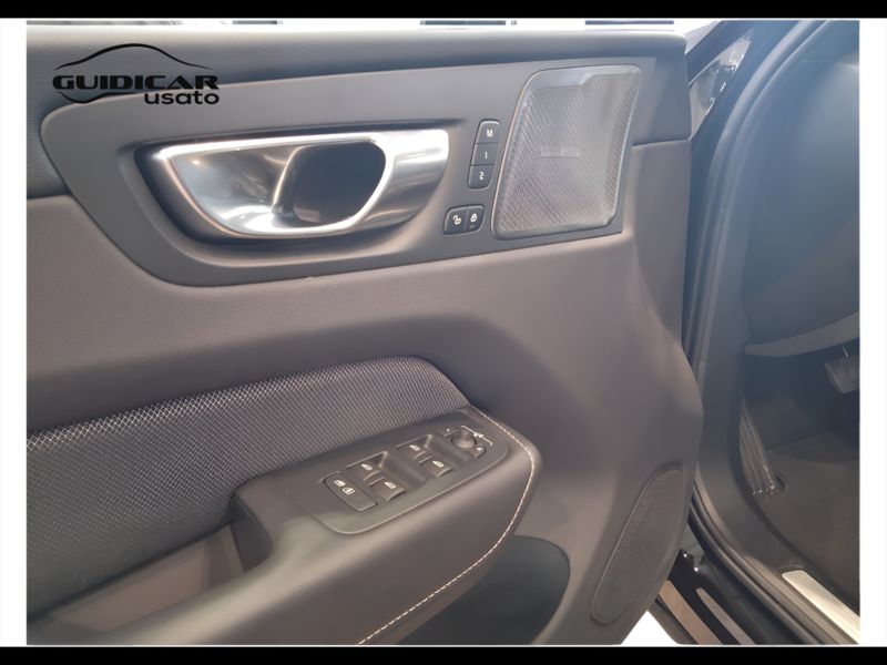 GuidiCar - VOLVO XC60 2024 XC60 2.0 t6 phev Ultra Black Edition awd auto Aziendale