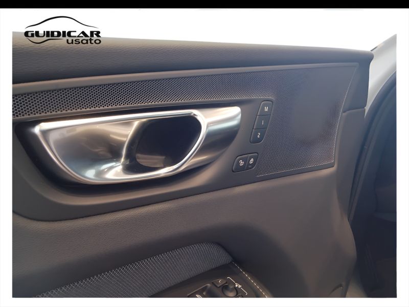 GuidiCar - VOLVO XC60 2024 XC60 2.0 t6 phev Ultra Dark awd auto Km0
