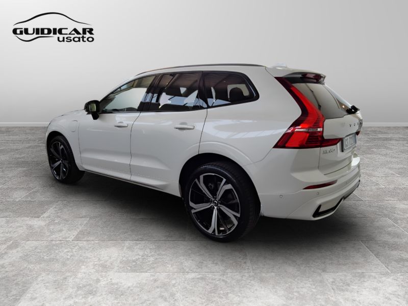 GuidiCar - VOLVO XC60 2024 XC60 2.0 t6 recharge phev obc 6,4kW Ultimate Dark awd auto Aziendale